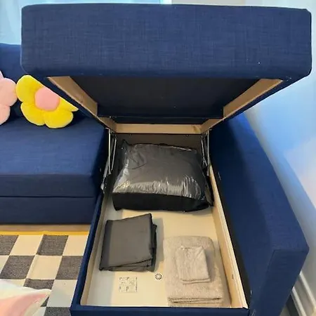 Le Joy, Centre * مُلووز