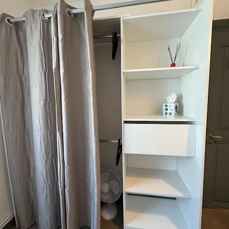 Le Joy, Centre Apartment